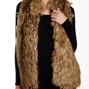 PPLA Roma Faux Fur Open Front Vest medium